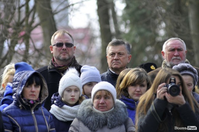 Сотні лучан вшанували пам’ять Героїв Небесної Сотні