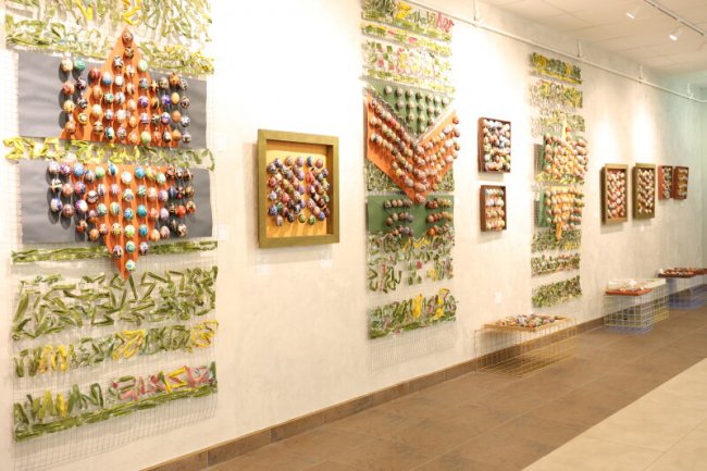 На виставці у Луцьку представили понад тисячу писанок