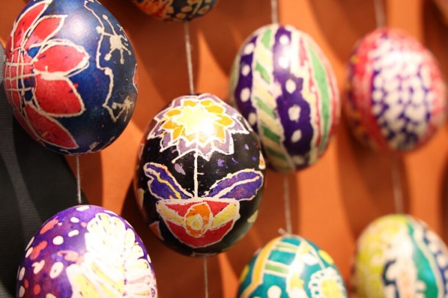 На виставці у Луцьку представили понад тисячу писанок