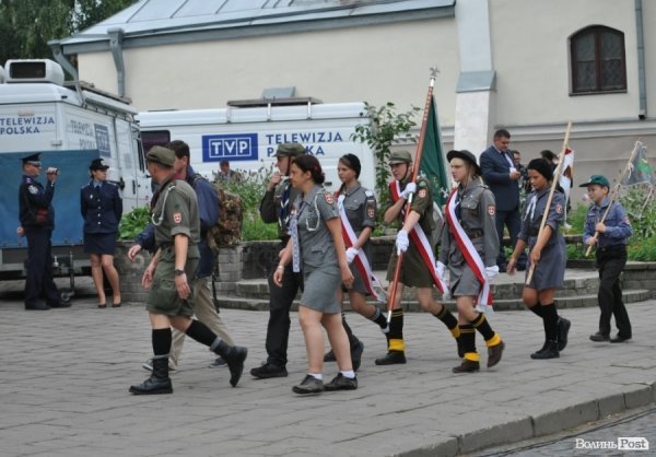 У Луцьк приїхали харцери різного віку: і дорослі, і діти