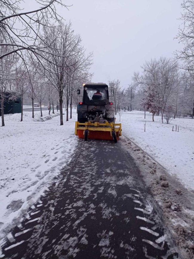 Засніжило знову в українських містах: де саме