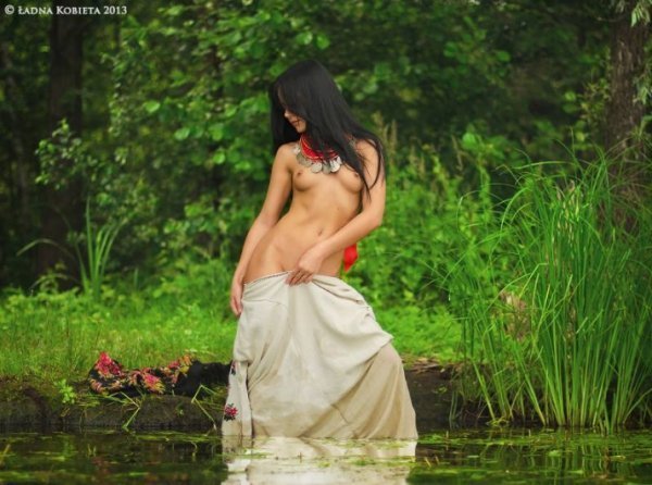 Інтернет «порвала» українська етнічна еротика. ФОТО