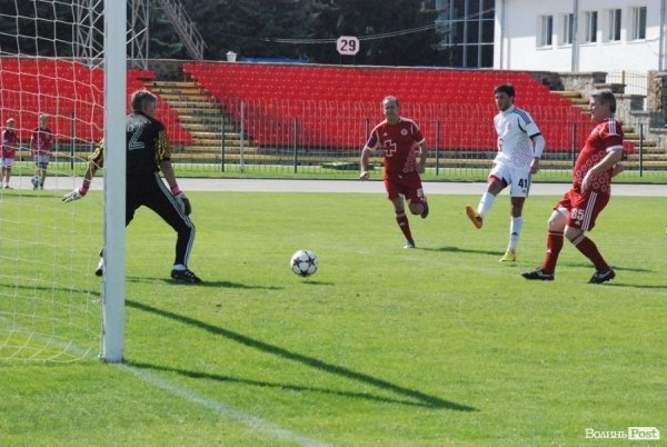 Матч поколінь в Луцьку: ветерани «Волині» проти сучасників. ФОТО
