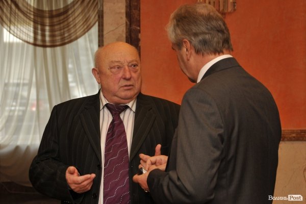 У Луцьку нагороджували працівників телебачення, радіо і зв’язку. ФОТО