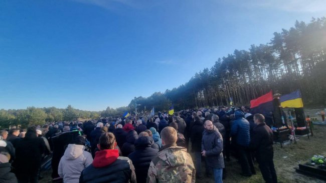 На Волині попрощалися з Героєм Сергієм Бубелою, який загинув, боронячи Україну від російських окупантів