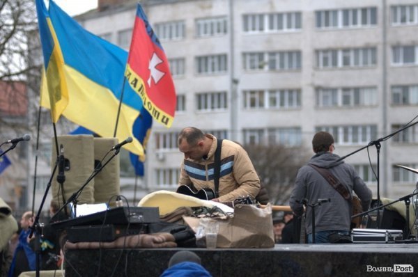 Народне віче «За європейську Україну!» в Луцьку. ФОТО