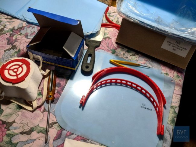 Волиняни надрукували і передали лікарям захисні щитки 