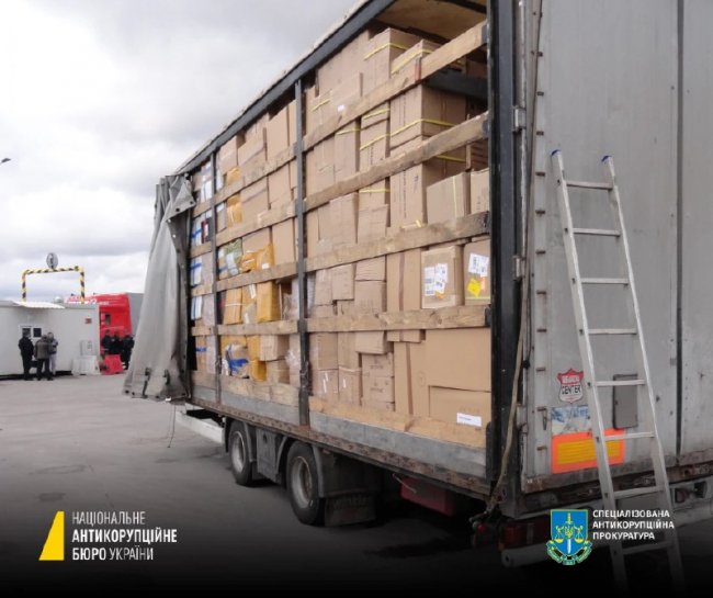 Збитки у понад 475 мільйонів: на Волинській митниці викрили злочинну організацію, 10 підозрюваних