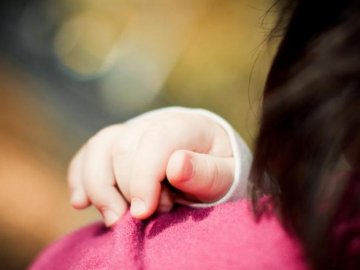 На Волині водій маршрутки не зупинився перед жінкою з дитиною на руках. ФОТО