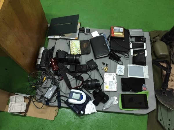 Волинські митники виявили арсенал зброї у громадянина США. ФОТО. ОНОВЛЕНО