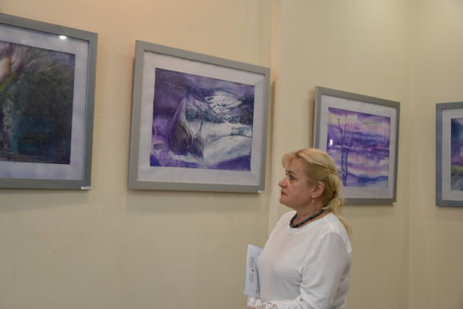 У Луцьку відкрили виставку місцевої художниці. ФОТО