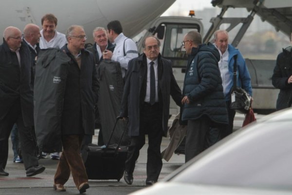 Збірна Франції прилетіла в Україну. ФОТО