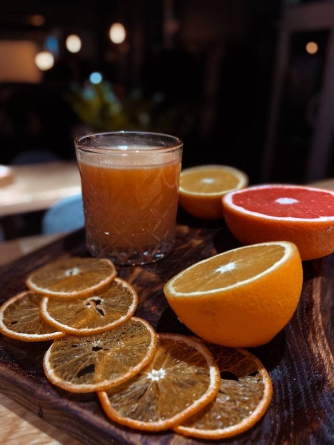 Локація, де смачно і красиво: чому варто піти у «Пай&Бургер» в центрі Луцька*