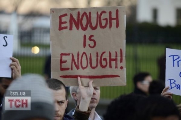 В американській школі підліток вбив 20 дітей. ФОТО