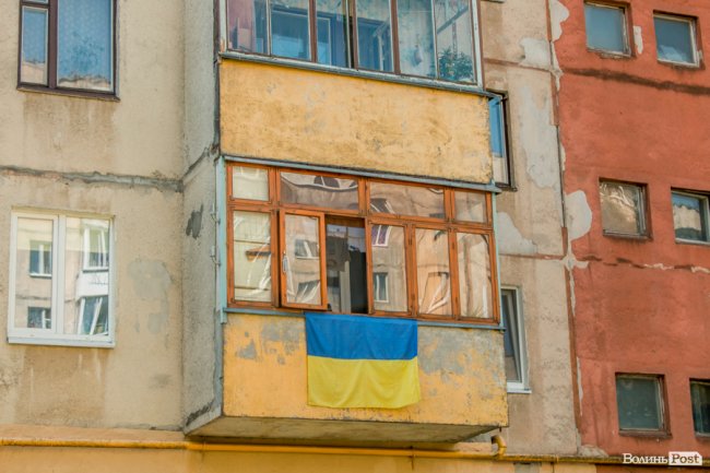 «Хто живе на ЛПЗ, тому у житті везе»: день на луцькому районі контрастів. ФОТО