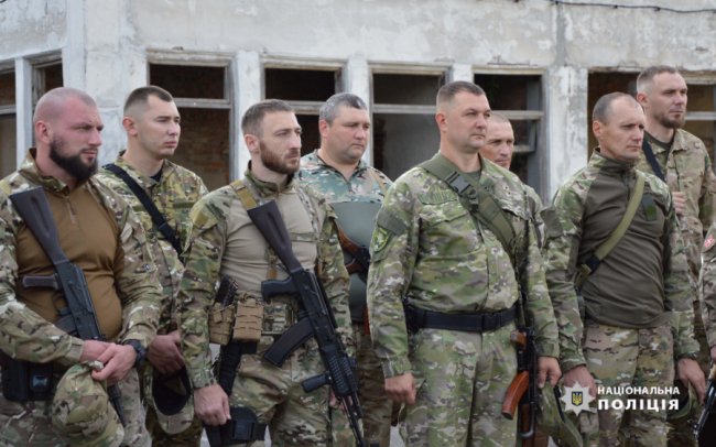 Чергова ротація: волинські поліцейські вирушили у зону бойових дій