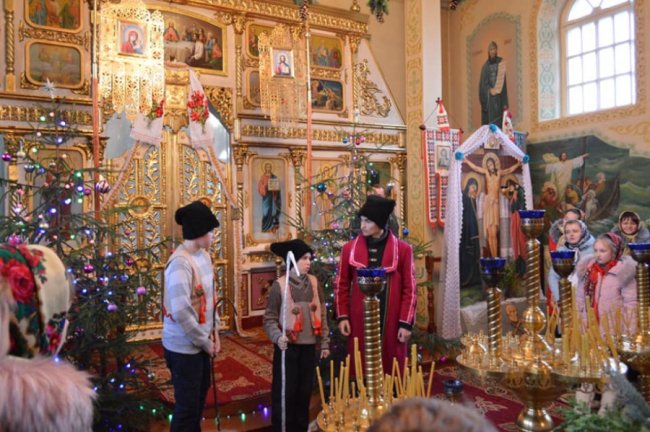 Як у Шацьку колядувала молодь. ФОТО