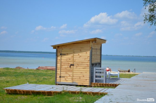 Облаштування набережної біля Світязю: останні штрихи перед стартом сезону. ФОТО