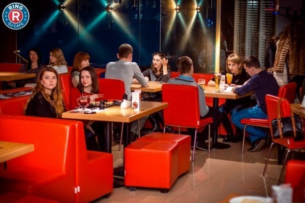 Різдвяна вечірка в луцькому клубі. ФОТО. ВІДЕО