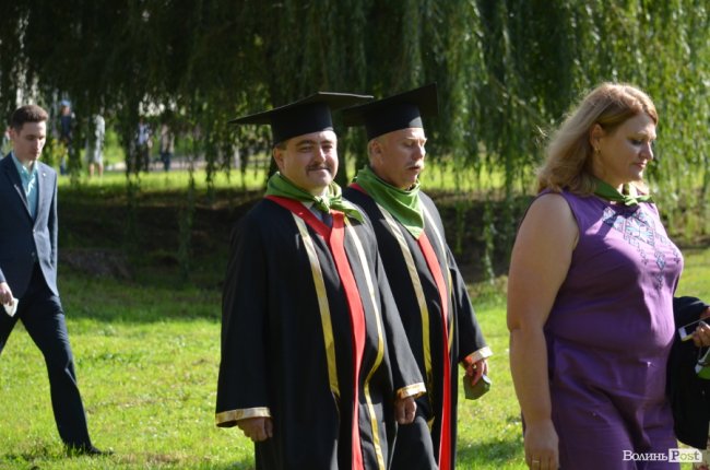  Як у луцькому «політесі» вітали першокурсників. ФОТОРЕПОРТАЖ