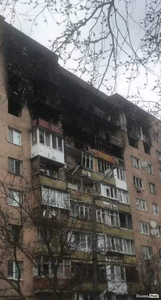 Будинок знайомої, квартира якої постраждала від вибуху на верхніх поверхах