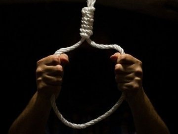 «Коли я помру, ти будеш мене любити»: чому повісився волинський школяр