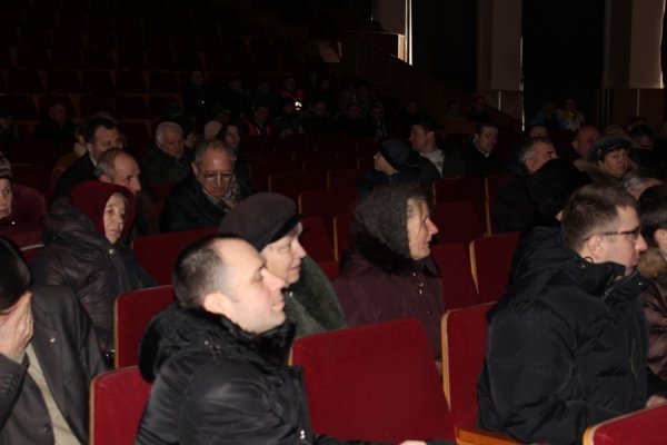 «Я тебе вилікую зараз», - полковник міліції активісту луцького Автомайдану. ФОТО. ВІДЕО