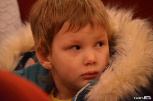 Свято кожному: майже півтисячі маленьких лучан отримали святкові подарунки