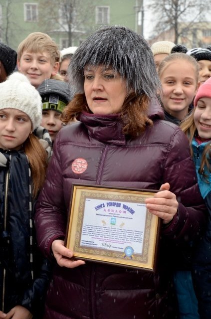 Рекордну букву «Ї» поставили у Рівному. ФОТО