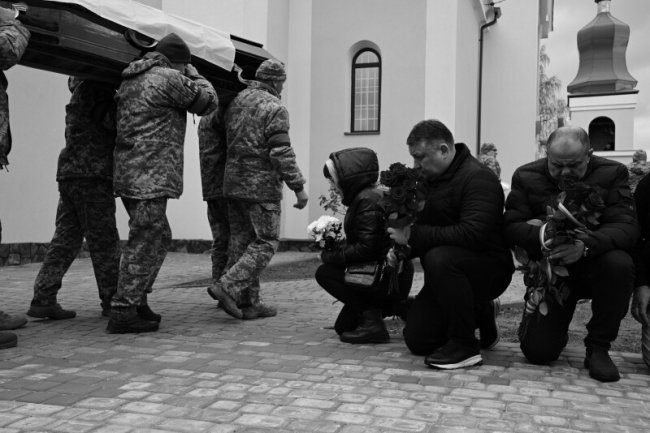 У Луцькій громаді попрощалися з Героєм Романом Мельничуком