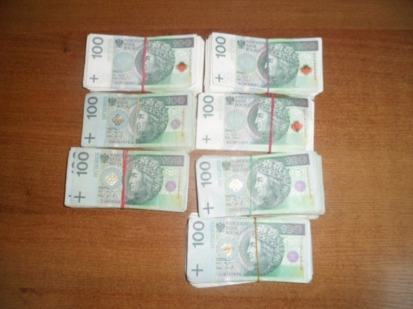 Через Ягодин хотіли провезти приховані кошти. ФОТО