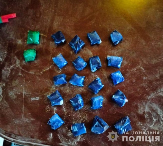 У Луцьку небайдужі громадяни допомогли затримати збувачів психотропів