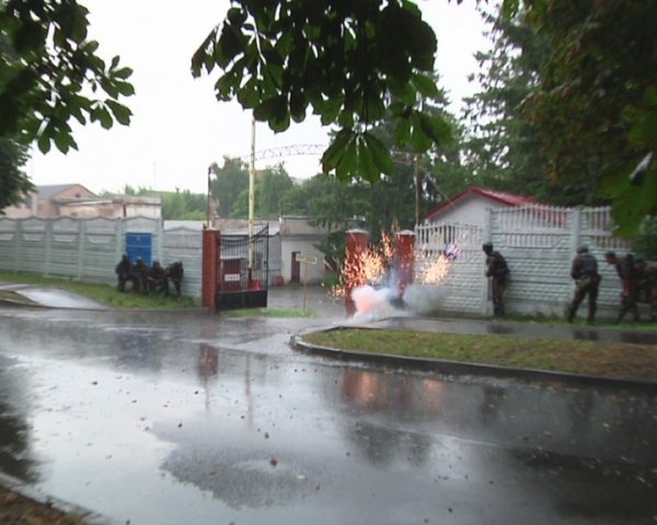 У Луцьку три дні ловили «терористів». ФОТО