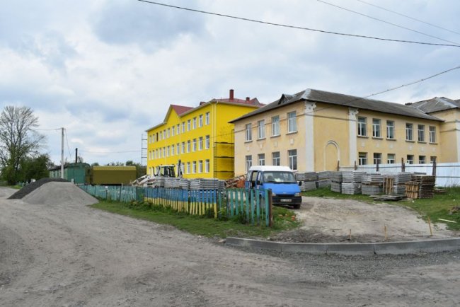 У селі на Турійщині до нового навчального року завершать будівництво школи. ФОТО
