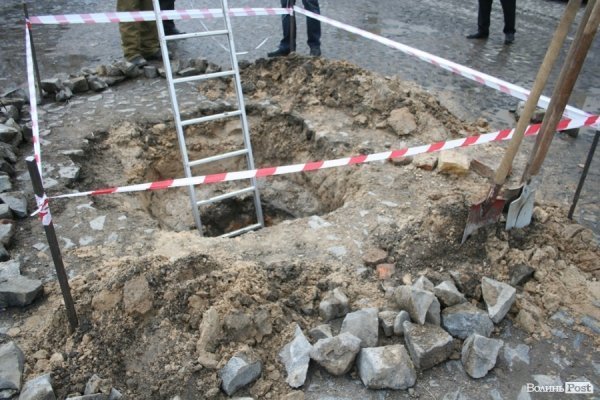 У Луцьку випадково виявили підземелля 200-річної давності. ФОТО