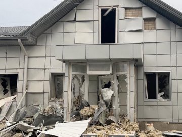 Росіяни зранку обстріляли Запоріжжя: знищили лікарню. ФОТО