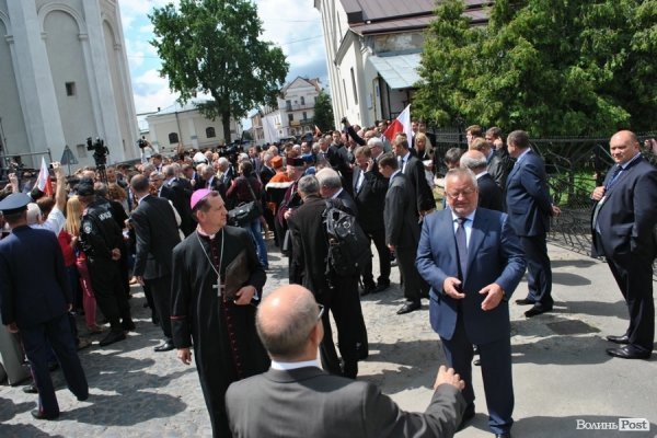 Президент Польщі приїхав у Луцьк помолитися. ФОТО