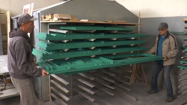 Реставрація столітніх дверей з Луцька: коли завершать роботи і скільки це коштує