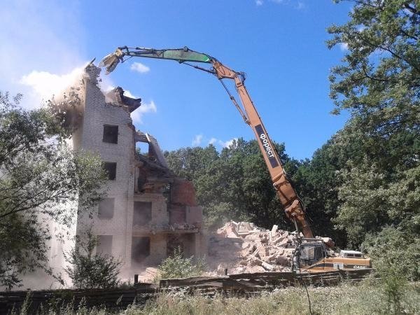 У Ківерцях знесли недобудований будинок