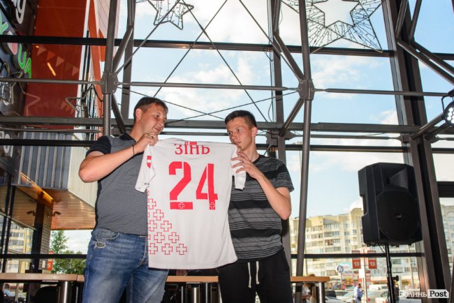 Лучан знайомили з новими гравцями «Волині». ФОТО