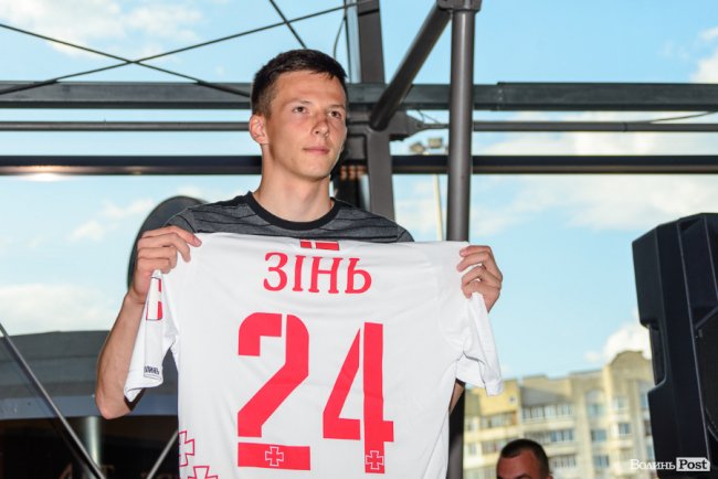 Лучан знайомили з новими гравцями «Волині». ФОТО