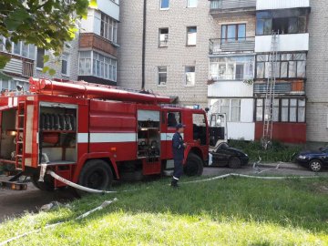 Пожежа у луцькій багатоповерхівці: евакуювали 13 людей. ФОТО