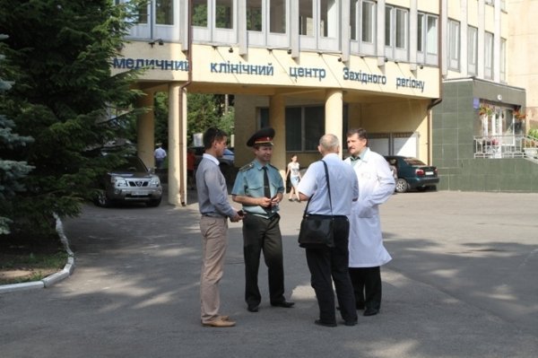 Помічники Сергія Мартиняка відвідали поранених у військових госпіталях Луцька та Львова*