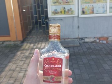 На «Північному» ринку знову виявили «наливайку». ФОТО