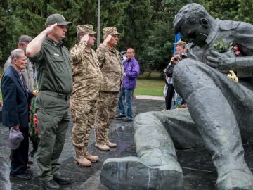 У Луцьку відзначили річницю визволення області від нацистських загарбників. ФОТО