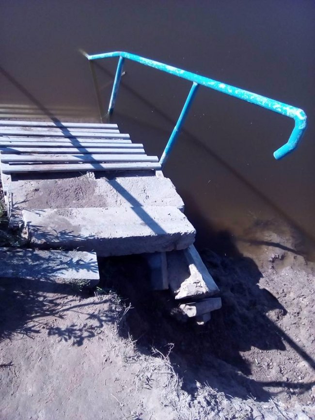 Лучанка шокована станом міського пляжу