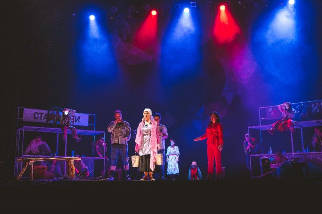 Волинський театр зібрав аншлаг у Львові. ВІДЕО