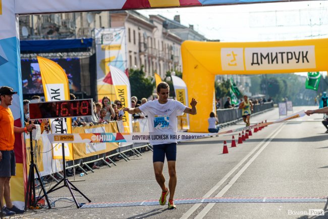 У Луцьку відбувся «Лучеськ півмарафон 2020». ФОТОРЕПОРТАЖ
