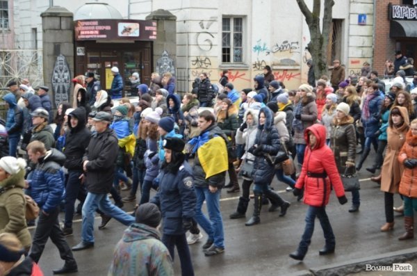 Як пікетували прокуратуру і СБУ учасники Євромайдану в Луцьку. ФОТО. ВІДЕО
