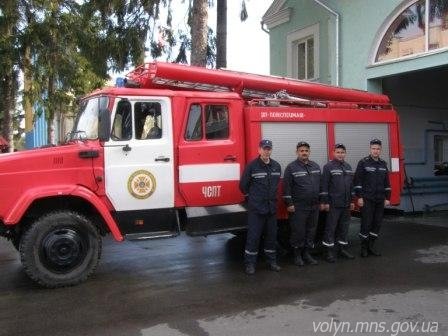 Пожежа у луцькій багатоповерхівці: дівчина не могла вибратися із квартити